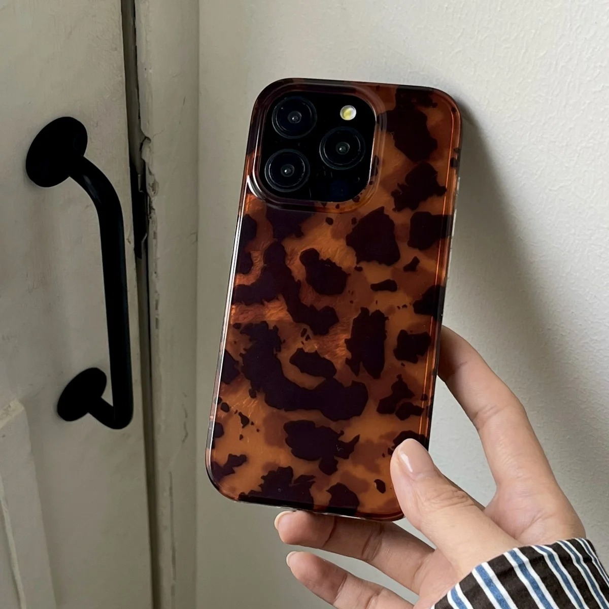 레트로 앰버 텍스처 레이저 폰 케이스 (아이폰 16,  - Phone Accessories To Sell 리뷰 및 가격